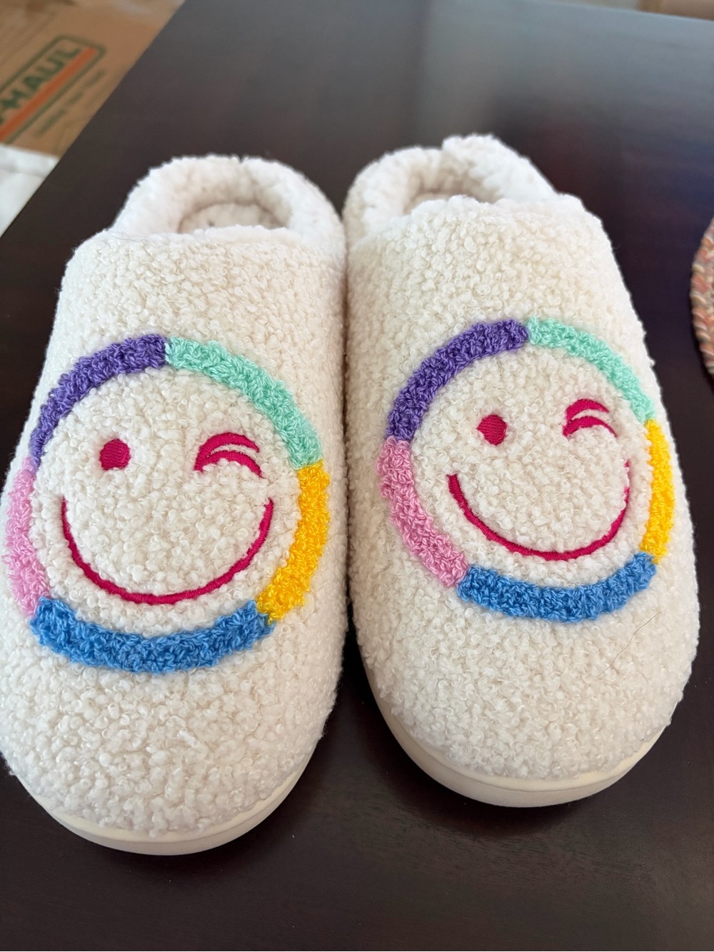 wild fable Cream Sherpa Slippers with Multicolor Winking Smile